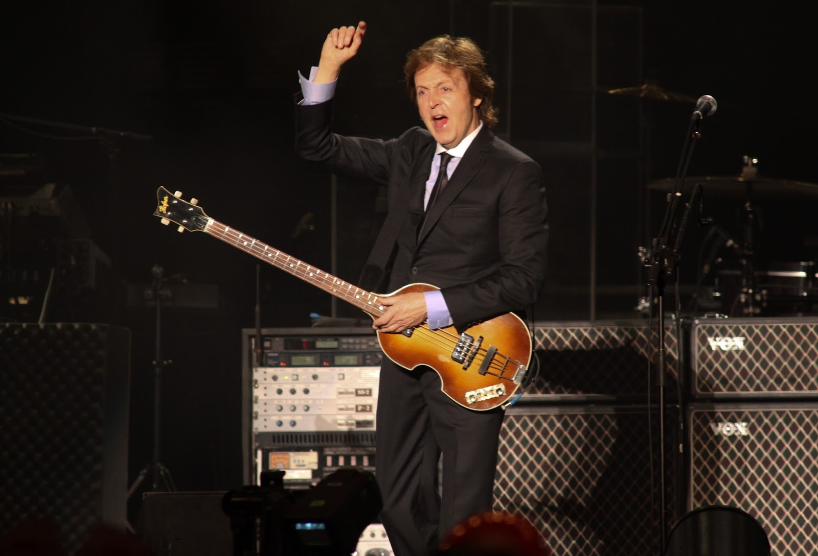 6 Jenis Gitar Ikonik dan Para Pemiliknya